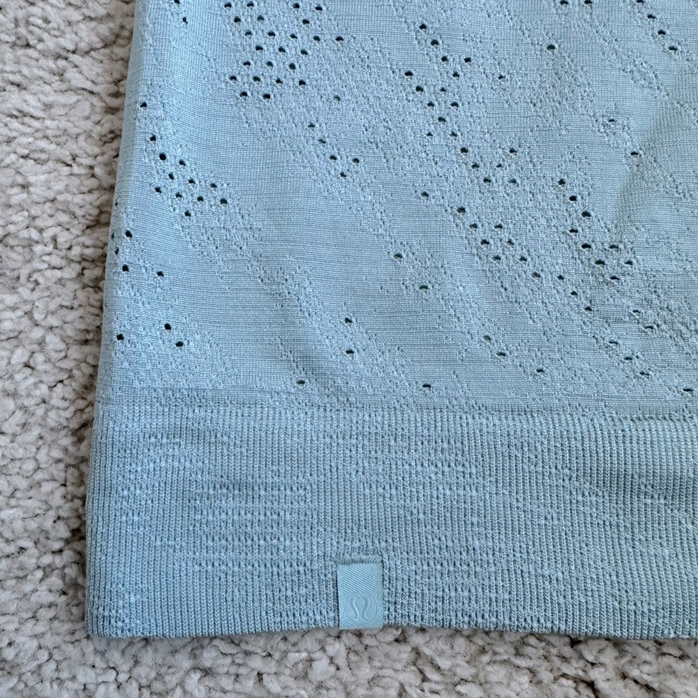 Lululemon long sleeve top - 10 - blue - Picture 4 of 5